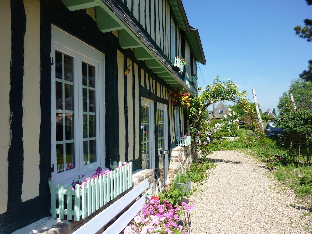 Chambre D'Hotes Au Fil De L'Eau Jumièges Екстериор снимка